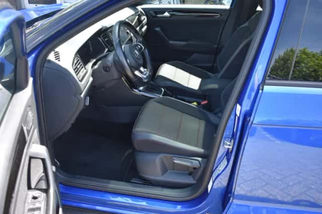 Volkswagen T-Roc (2020) thumbnail 6