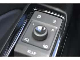 Volkswagen ID.4 (2025) thumbnail 12