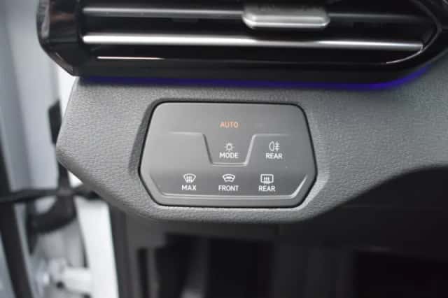 Volkswagen ID.4 (2025) thumbnail 13