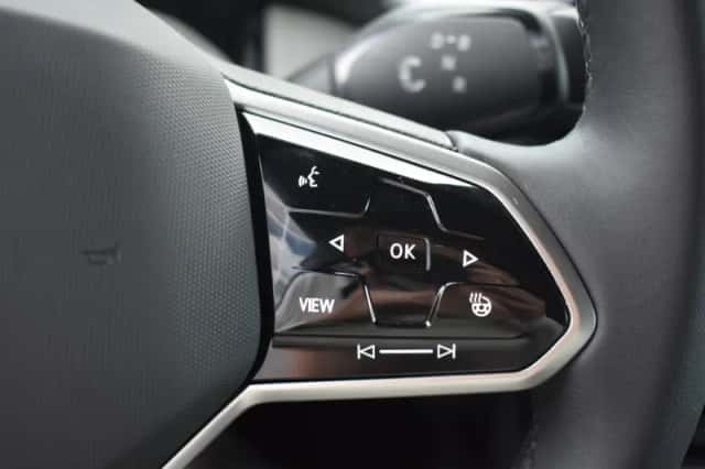 Volkswagen ID.4 (2025) thumbnail 15