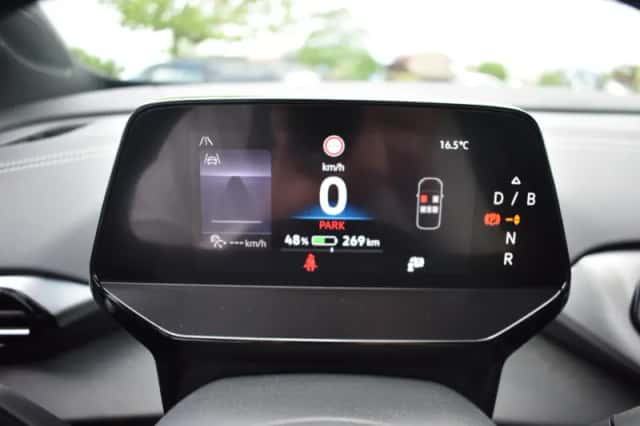 Volkswagen ID.4 (2025) thumbnail 16