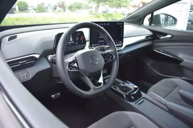 Volkswagen ID.4 (2025) thumbnail 8