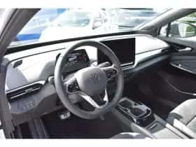 Volkswagen ID.4 (2025) thumbnail 8