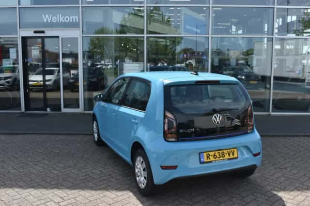 Volkswagen E-up! (2021) thumbnail 3