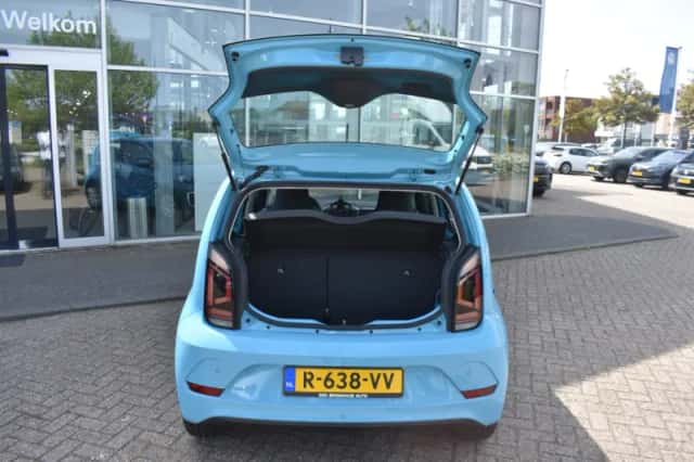 Volkswagen E-up! (2021) thumbnail 9
