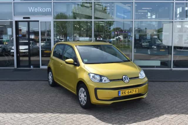 Volkswagen Up! (2018) thumbnail 2