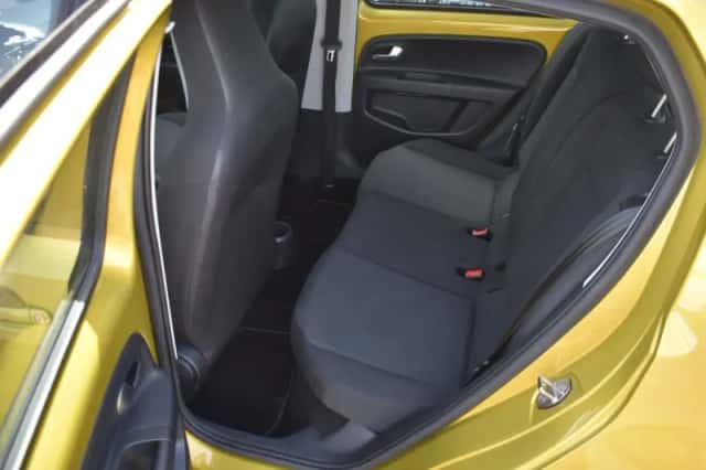 Volkswagen Up! (2018) thumbnail 12