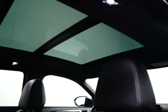 Volkswagen T-Roc (2024) thumbnail 24