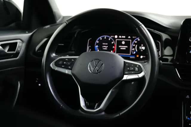 Volkswagen T-Roc (2024) thumbnail 26