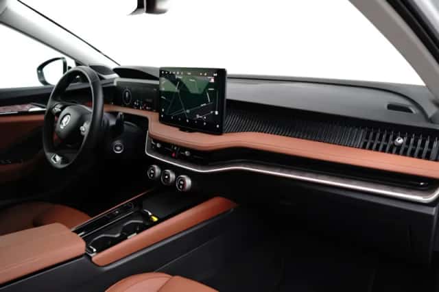Škoda Superb (2024) thumbnail 7