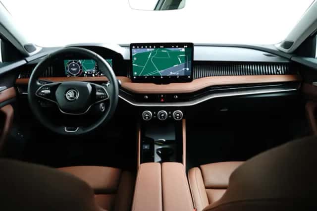 Škoda Superb (2024) thumbnail 10