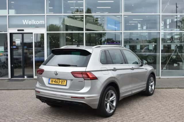 Volkswagen Tiguan (2020) thumbnail 2
