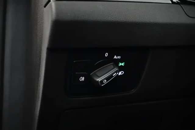 Volkswagen Passat (2022) thumbnail 23