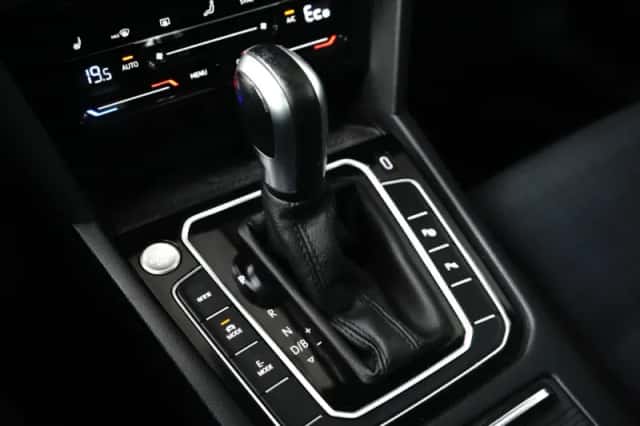 Volkswagen Passat (2022) thumbnail 33
