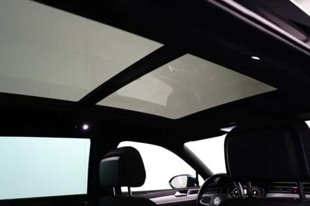 Volkswagen Passat (2022) thumbnail 9