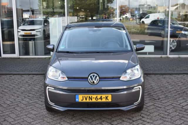 Volkswagen E-Up! (2022) thumbnail 2