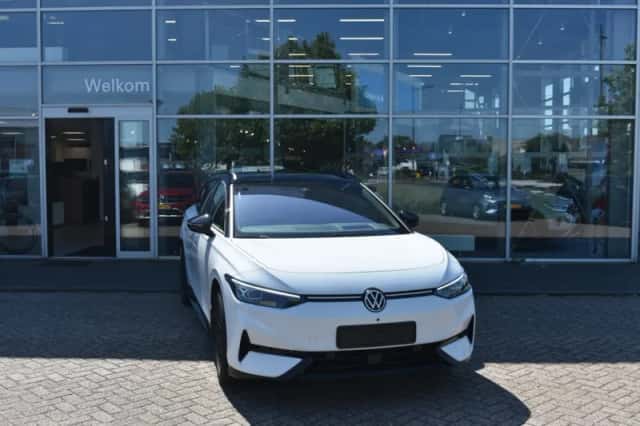 Volkswagen ID.7 (2026) thumbnail 2