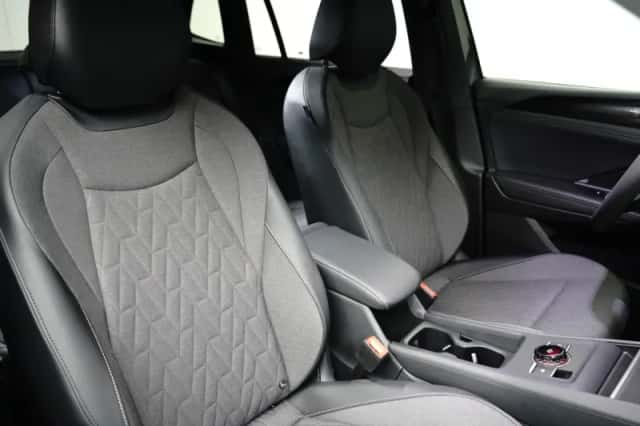 Volkswagen Tiguan (2026) thumbnail 6