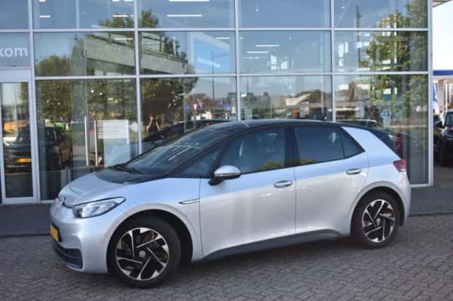 Volkswagen ID.3 (2022) thumbnail 1