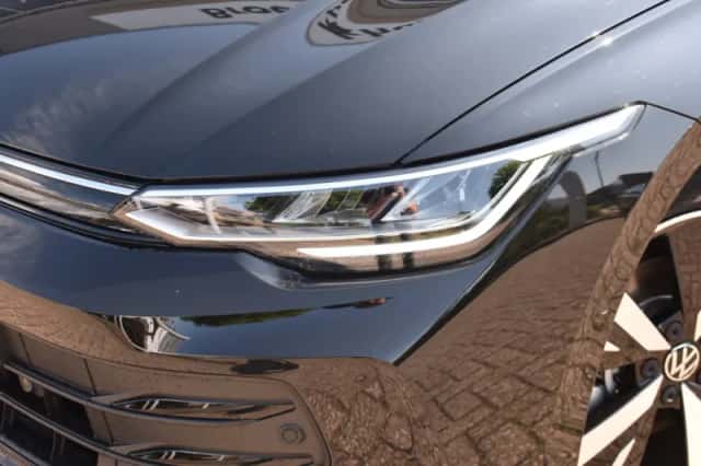Volkswagen Golf (2025) thumbnail 5