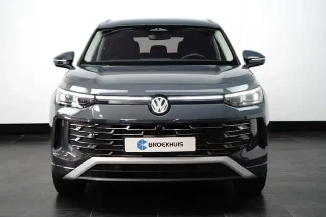 Volkswagen Tayron (2025) thumbnail 2