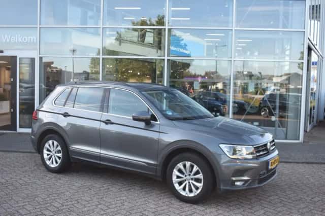 Volkswagen Tiguan (2018) thumbnail 2