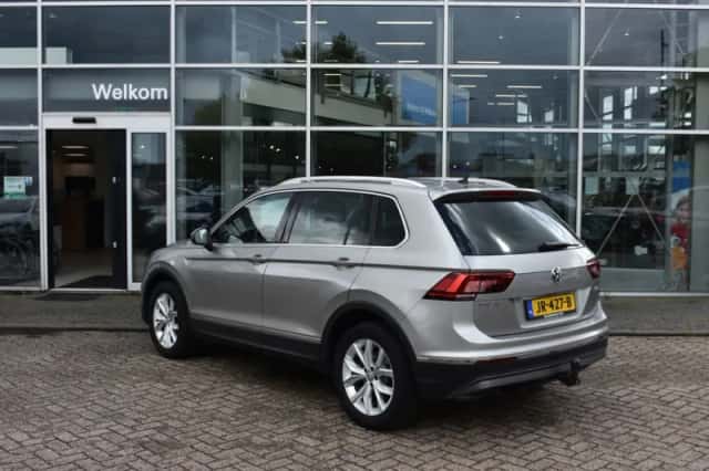 Volkswagen Tiguan (2016) thumbnail 4