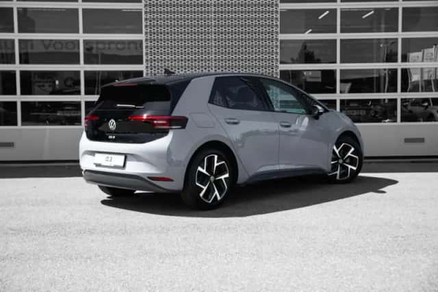 Volkswagen ID.3 (2025) thumbnail 2