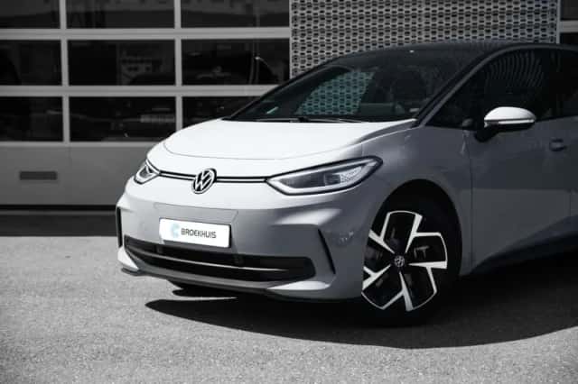 Volkswagen ID.3 (2025) thumbnail 3