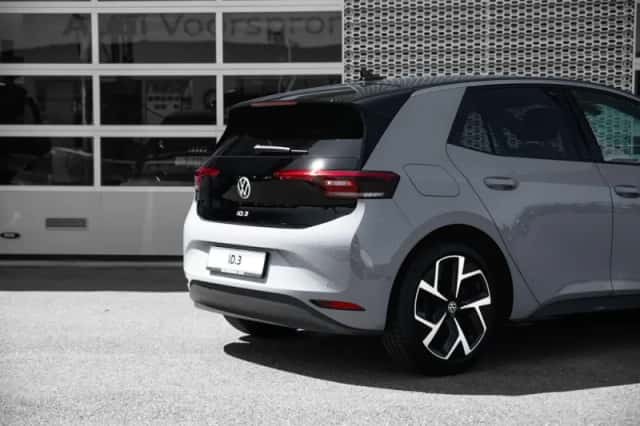 Volkswagen ID.3 (2025) thumbnail 5