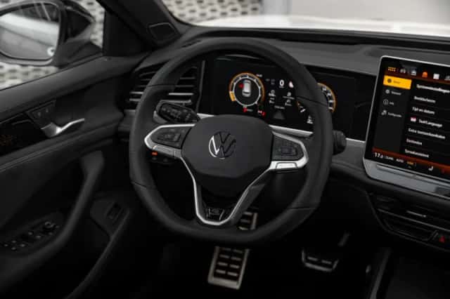 Volkswagen Passat (2025) thumbnail 7