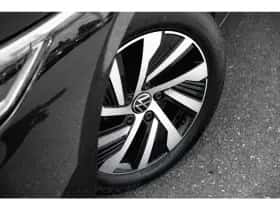 Volkswagen Golf (2021) thumbnail 5