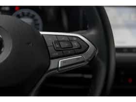 Volkswagen Golf (2021) thumbnail 9