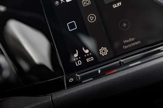 Volkswagen Golf (2023) thumbnail 10