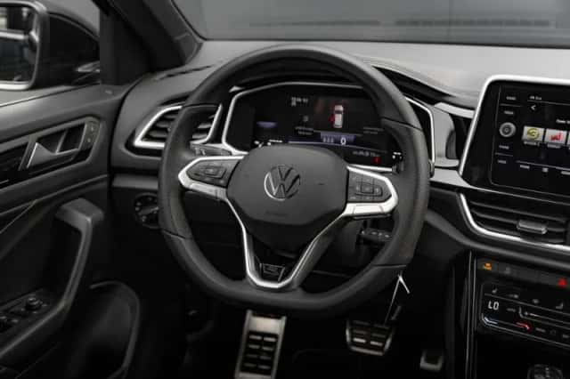 Volkswagen T-Roc (2025) thumbnail 13