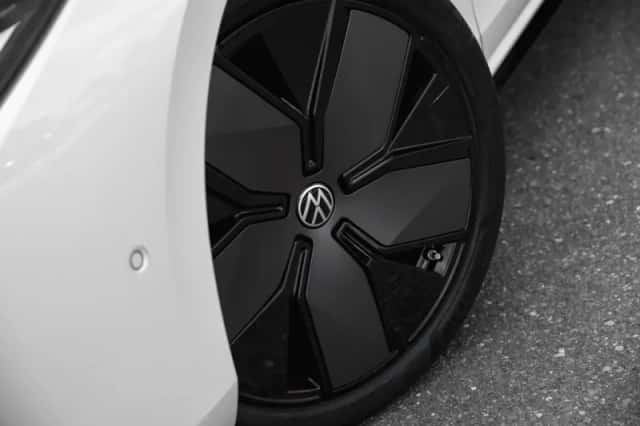 Volkswagen Passat (2025) thumbnail 8