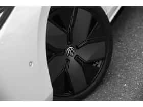 Volkswagen Passat (2025) thumbnail 8