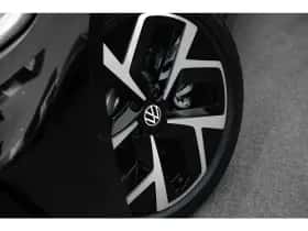 Volkswagen ID.3 (2025) thumbnail 4