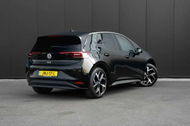 Volkswagen ID.3 (2025) thumbnail 6
