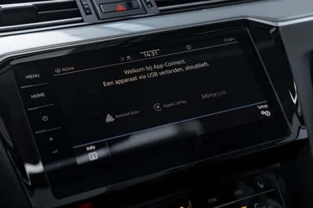 Volkswagen Passat (2020) thumbnail 22