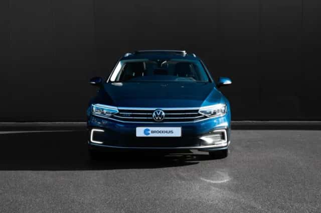Volkswagen Passat (2020) thumbnail 5