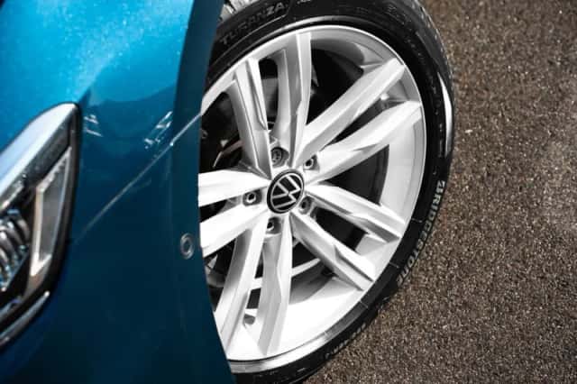 Volkswagen Passat (2020) thumbnail 6