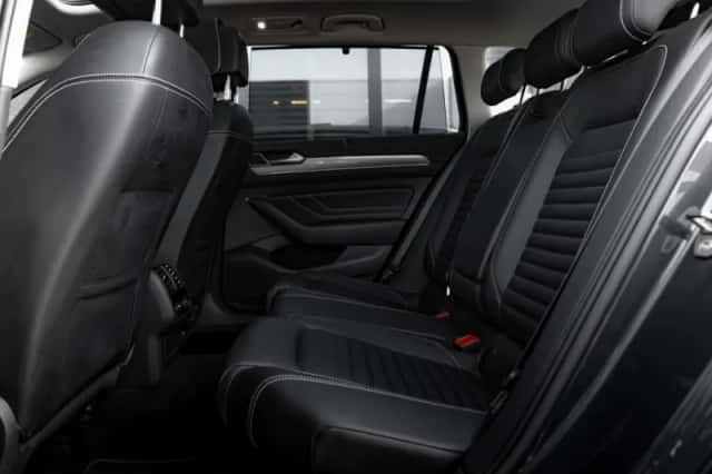 Volkswagen Passat (2020) thumbnail 9