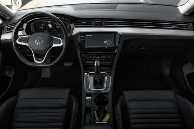 Volkswagen Passat (2020) thumbnail 10