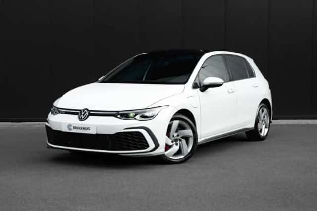 Volkswagen Golf (2022) thumbnail 1