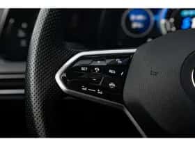 Volkswagen Golf (2022) thumbnail 15