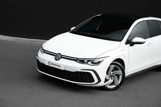 Volkswagen Golf (2022) thumbnail 3