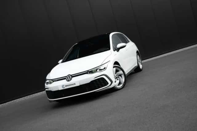 Volkswagen Golf (2022) thumbnail 4