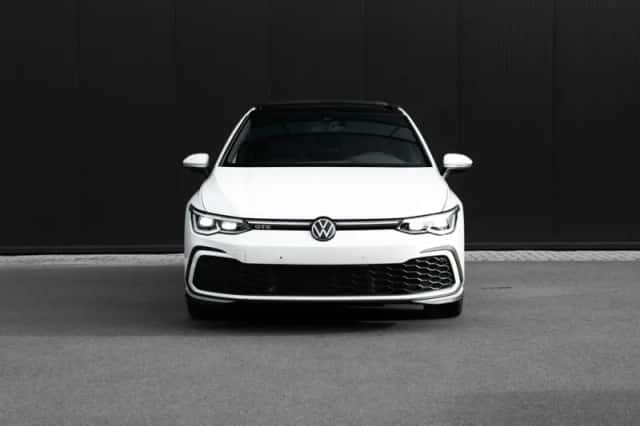 Volkswagen Golf (2022) thumbnail 6