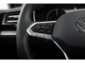 Volkswagen Touareg thumbnail 23